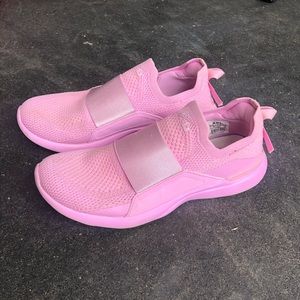 APL Techbloom Bliss Size 6.5 Power Pink